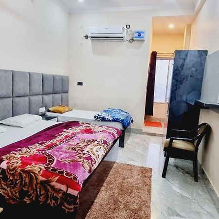 Surya Palace Ayodhya Esterno foto
