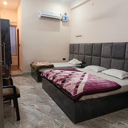 Surya Palace Ayodhya Esterno foto