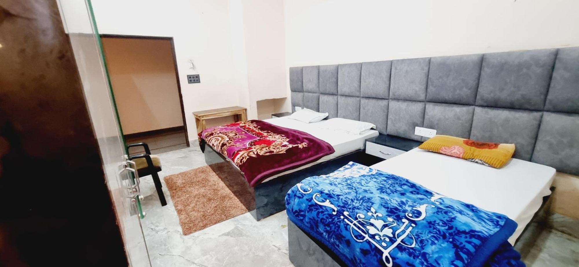 Surya Palace Ayodhya Esterno foto