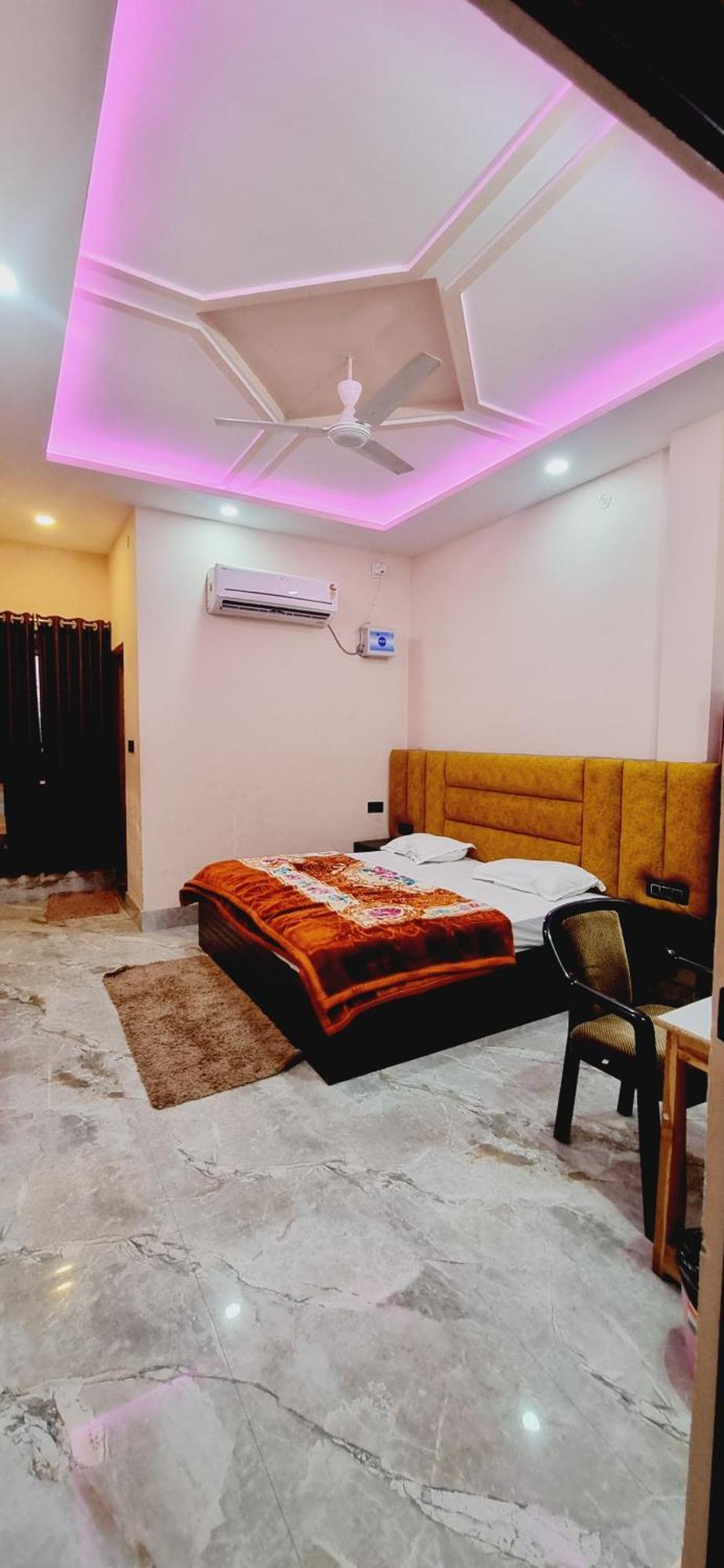 Surya Palace Ayodhya Esterno foto
